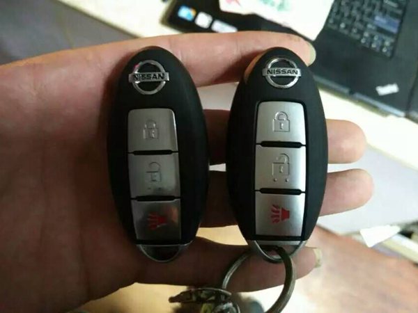 汽车钥匙 (1)